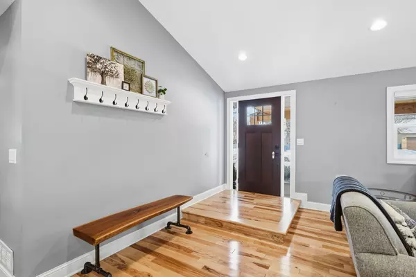 Bloomington, MN 55438,10640 Aquila AVE S