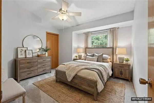 Eden Prairie, MN 55347,8042 Belair LN