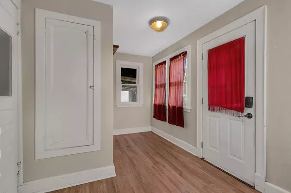 Saint Cloud, MN 56304,204 Wilson AVE NE