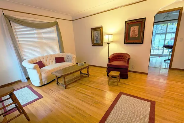 Minneapolis, MN 55417,5616 46th AVE S