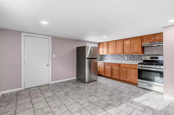 Minneapolis, MN 55418,2214 California ST NE