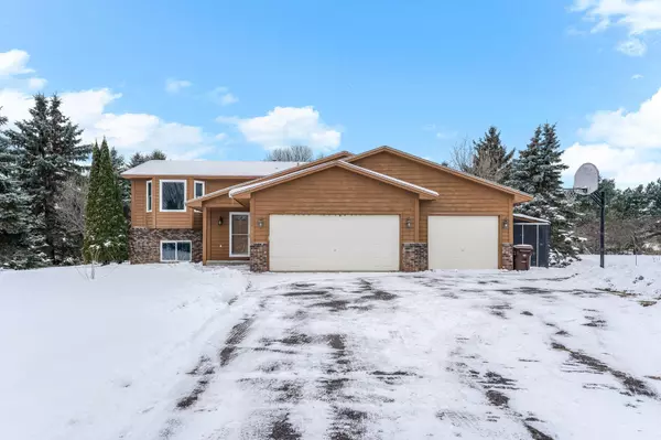 832 Meander RD, Hanover, MN 55341