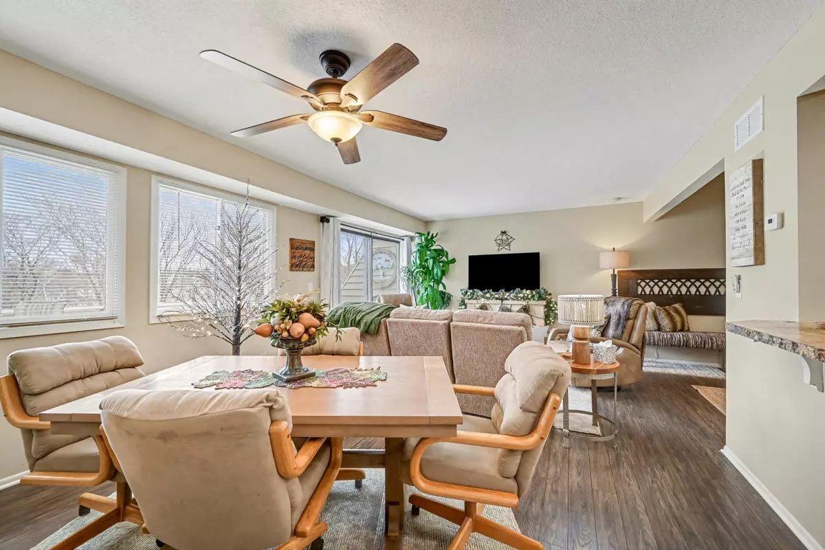 Eden Prairie, MN 55347,8940 Neill Lake RD #132