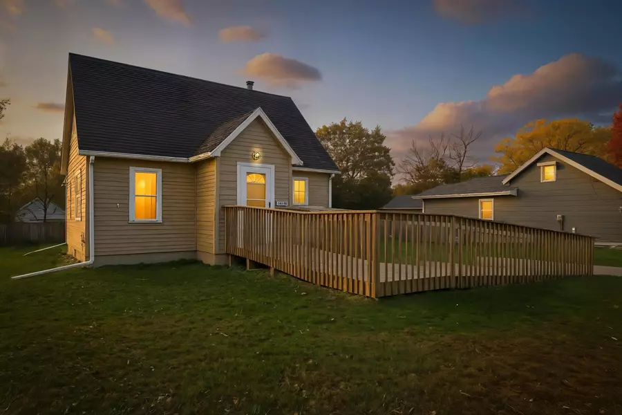 1403 11th AVE NW, Austin, MN 55912