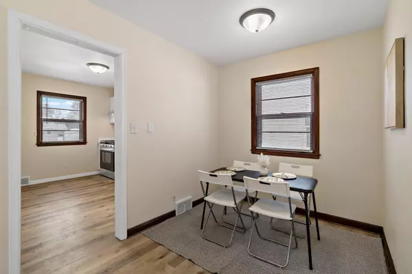 Saint Paul, MN 55119,2032 Ames AVE