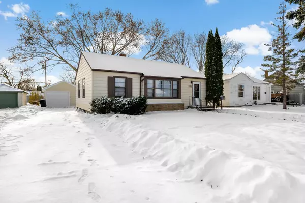 Saint Paul, MN 55119,2032 Ames AVE