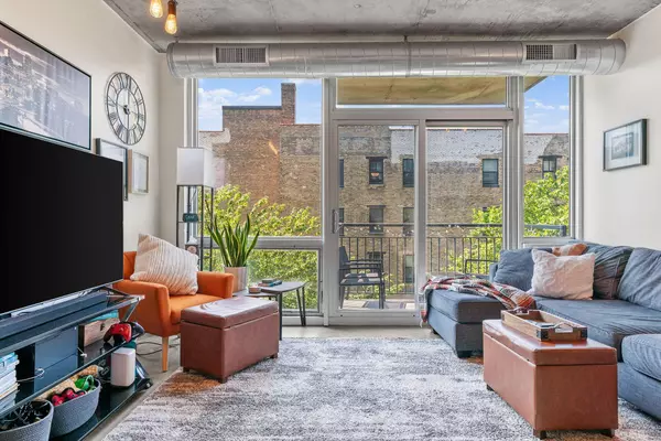 Minneapolis, MN 55401,730 N 4th ST #307