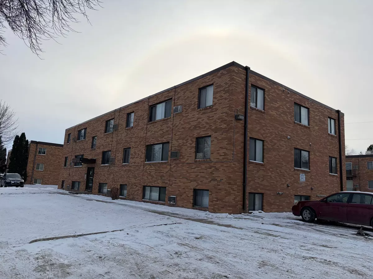 Moorhead, MN 56560,1301 20th ST S