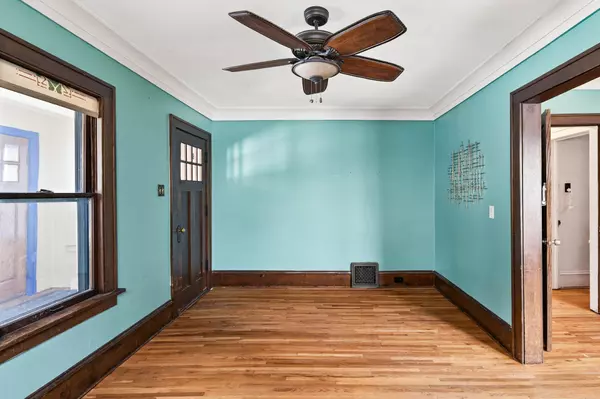 Minneapolis, MN 55406,3905 26th AVE S