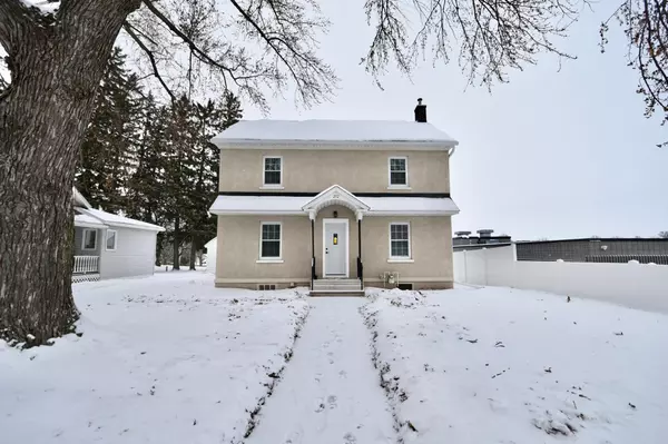 212 W 3rd ST, Zumbrota, MN 55992