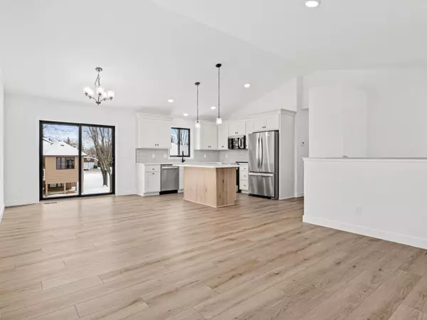 Blaine, MN 55434,10717 Lincoln ST NE