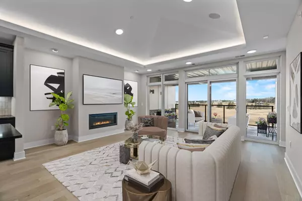 North Oaks, MN 55127,1 Hill Farm RD #303