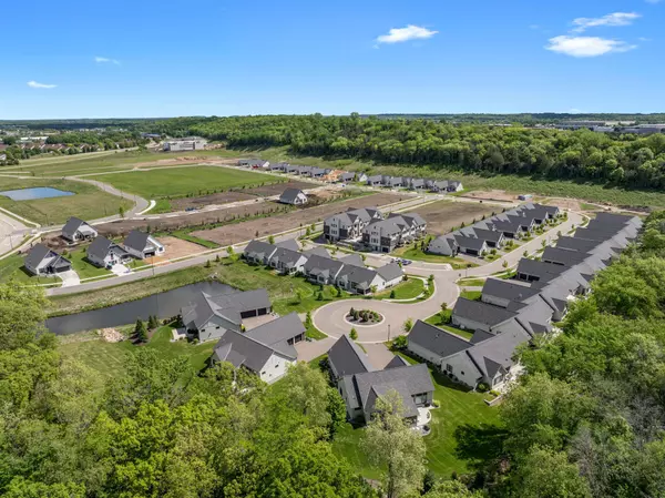 2110 Amanda WAY, Hudson, WI 54016