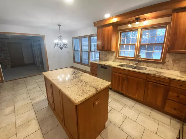 Apple Valley, MN 55124,8906 138th Street CT