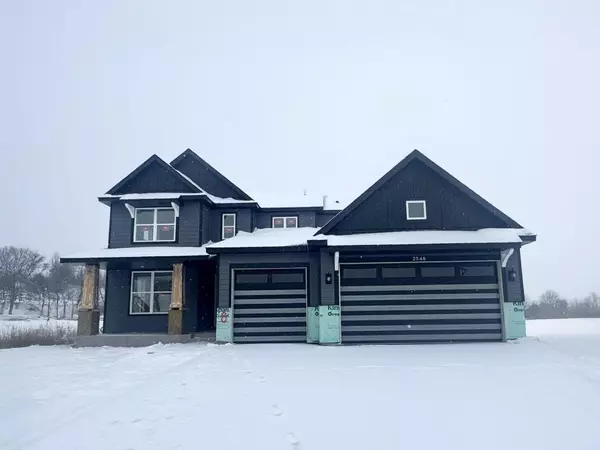 2548 Aspen CT, Shakopee, MN 55379