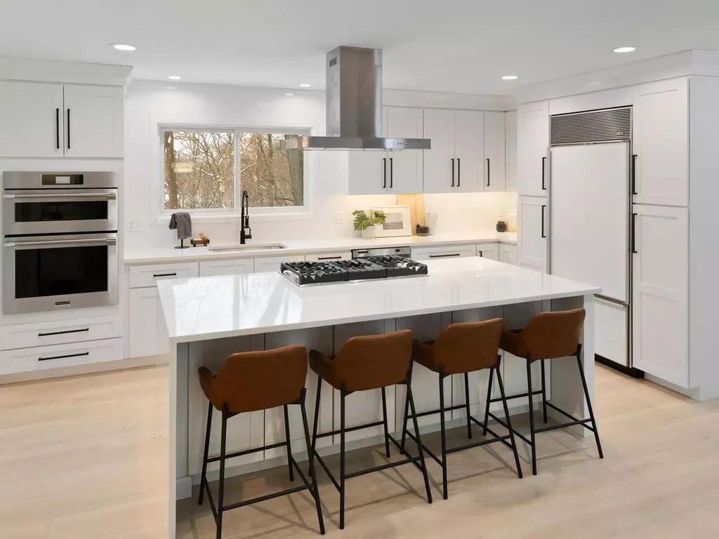 North Oaks, MN 55127,75 E Pleasant Lake RD