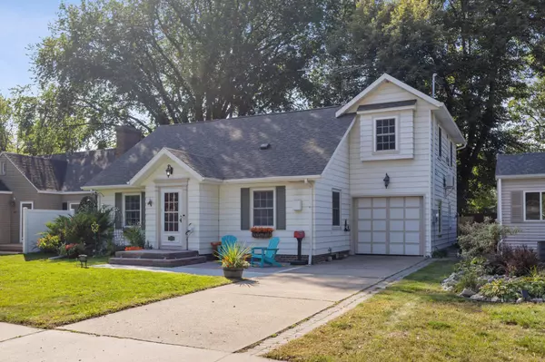 Fargo, ND 58103,1439 10th ST S