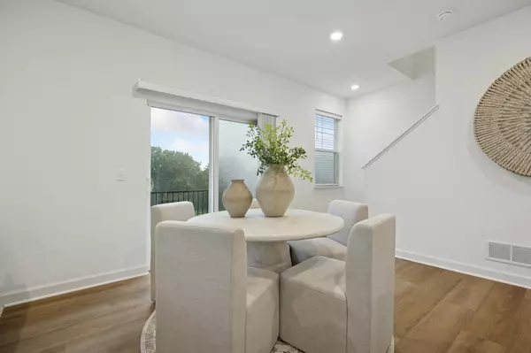 Lakeville, MN 55044,11041 203rd ST W