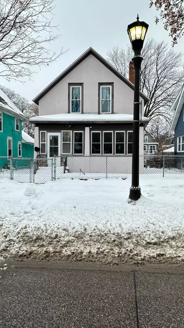 Saint Paul, MN 55106,963 3rd ST E