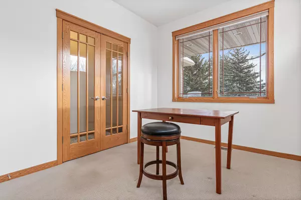 Vadnais Heights, MN 55127,4185 Centerville RD