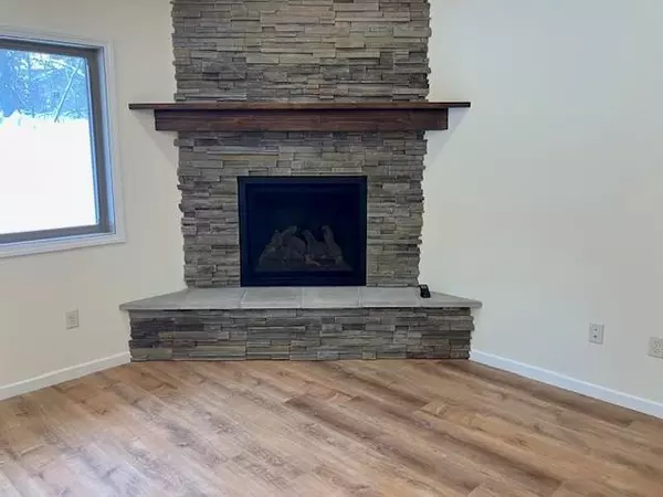 Pequot Lakes, MN 56472,31041 Spring LOOP