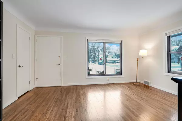 Minneapolis, MN 55410,5101 Zenith AVE S