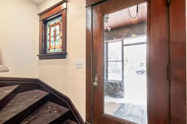 Minneapolis, MN 55413,1222 6th ST NE