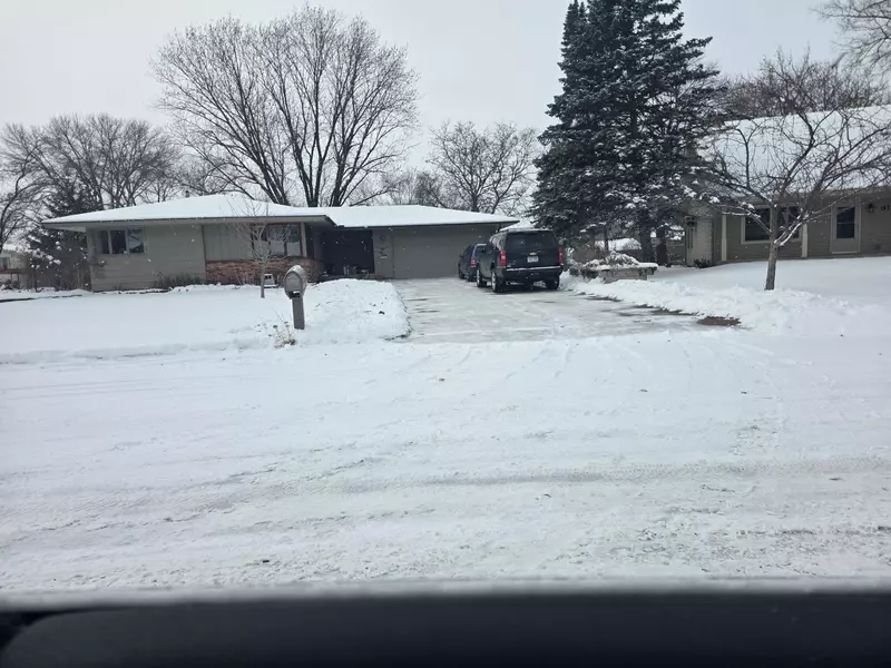 27 PANDOLFO PL, Saint Cloud, MN 56303