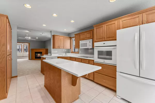 Shakopee, MN 55379,547 Woodside CT