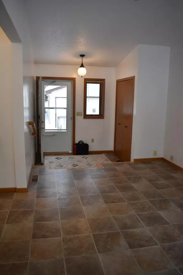 Spring Lake Park, MN 55432,861 83rd AVE NE