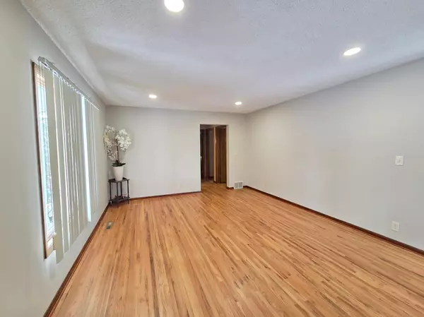 Brooklyn Center, MN 55429,6801 Toledo AVE N