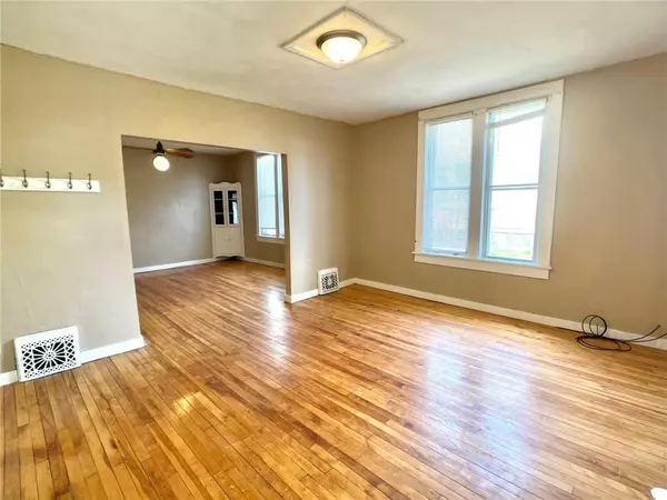 Albert Lea, MN 56007,717 Minnesota AVE