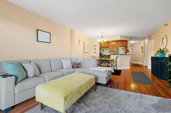 Minneapolis, MN 55401,401 S 1st ST #213