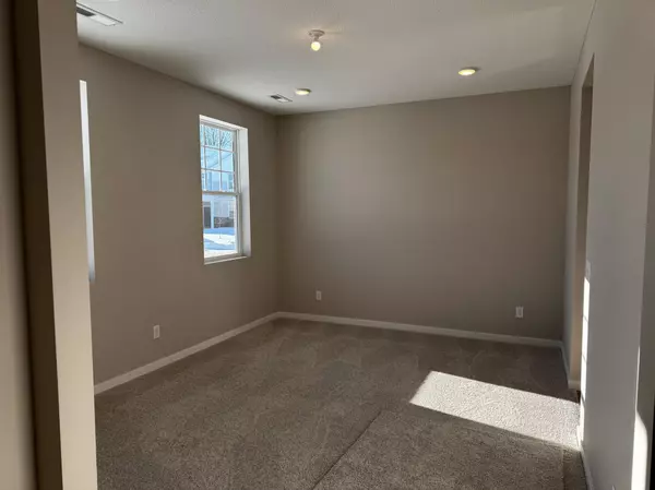 Rogers, MN 55374,12736 Farnham LN