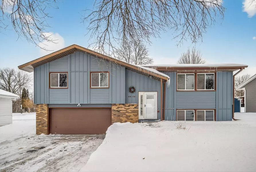 6608 Edgemont BLVD N, Brooklyn Park, MN 55428