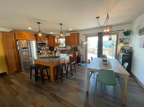 Moorhead, MN 56560,3907 13th ST S