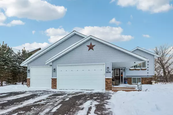 11576 Bristol RD, Chisago City, MN 55013
