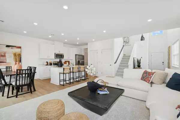 Rosemount, MN 55068,1091 Anmeadle ROW