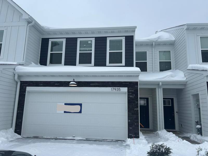 17935 Genoa DR, Lakeville, MN 55044