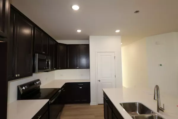 Rosemount, MN 55068,1123 151st ST