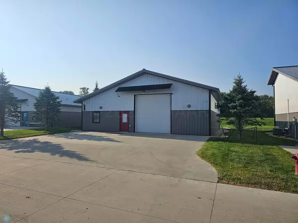 2259 SHEYENNE ST, West Fargo, ND 58078