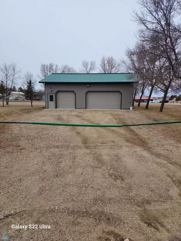 Audubon, MN 56511,224 WREN CIR