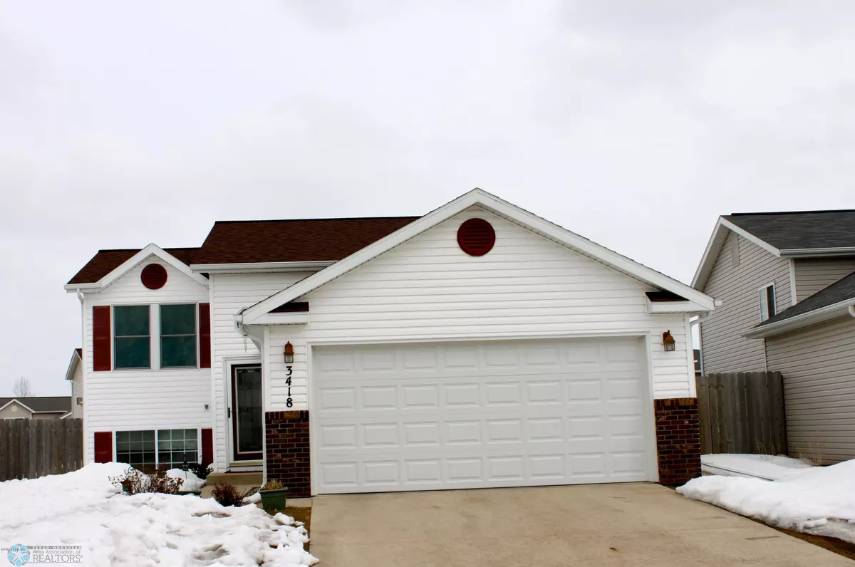Fargo, ND 58104,3418 39TH AVE S
