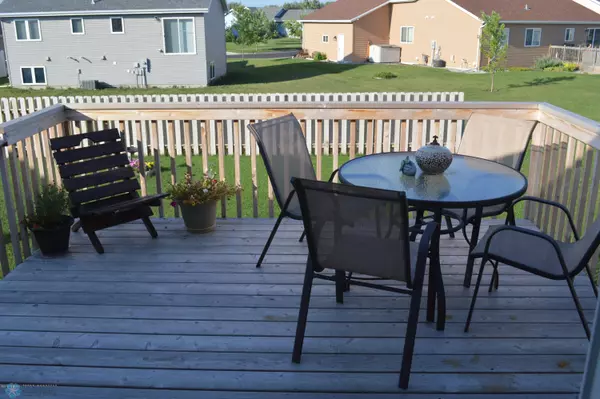 West Fargo, ND 58078,1677 10TH ST W