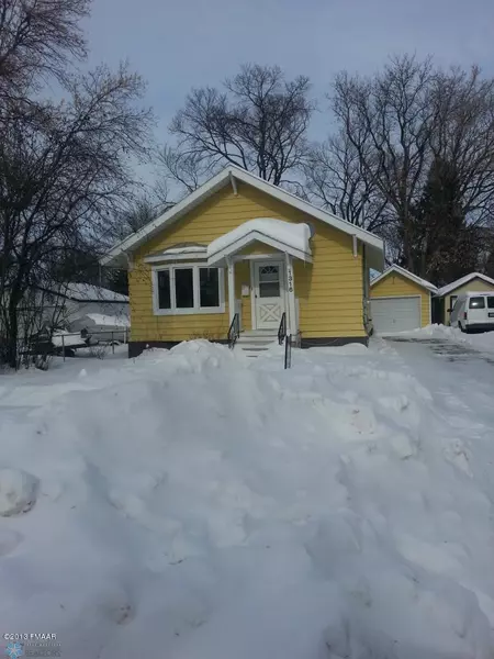 1316 3RD AVE S, Moorhead, MN 56560