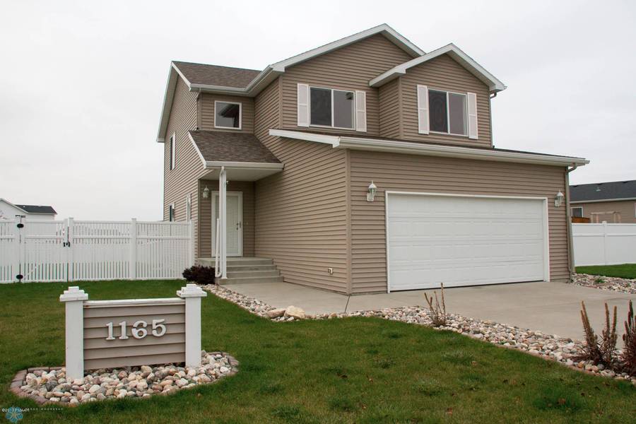 1165 39 1/2 AVE W, West Fargo, ND 58102