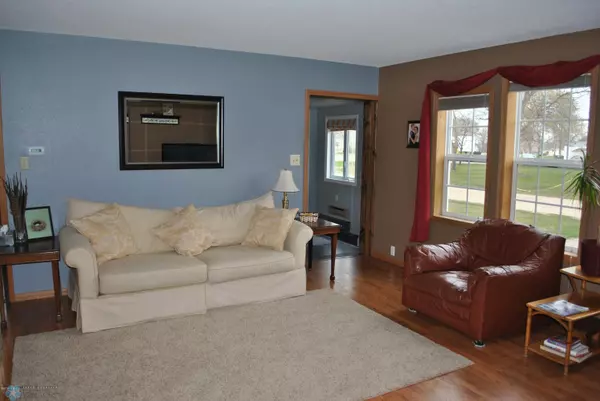 Colfax, ND 58018,203 BLAINE ST S