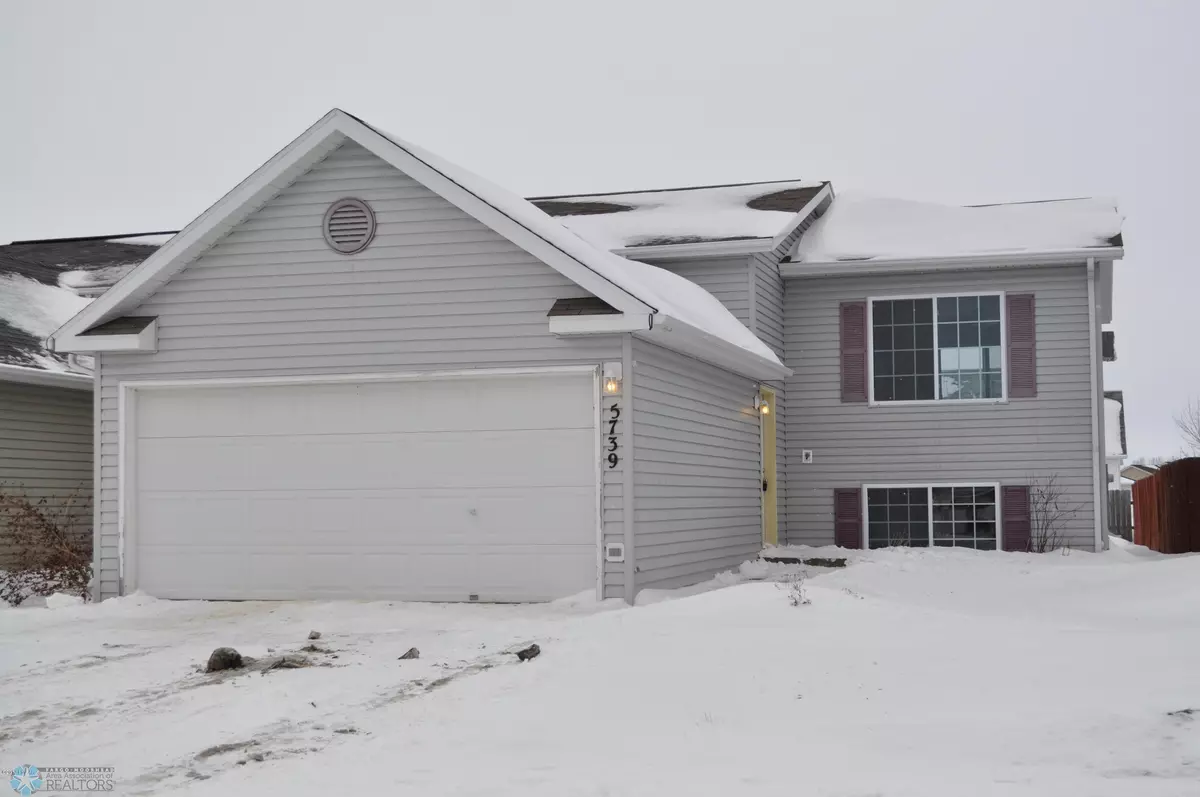Fargo, ND 58104,5739 20TH ST S