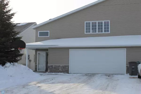 615 11TH AVE N, Moorhead, MN 56560