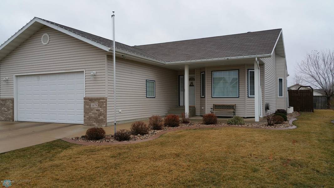 1679 8 ST E, West Fargo, ND 58078